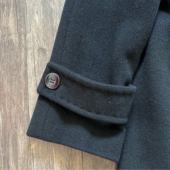 Ellen Tracy Women’s Black Wool Jacket 3 Button Up
Collared Long Sleeve Size M - Picture 9 of 15